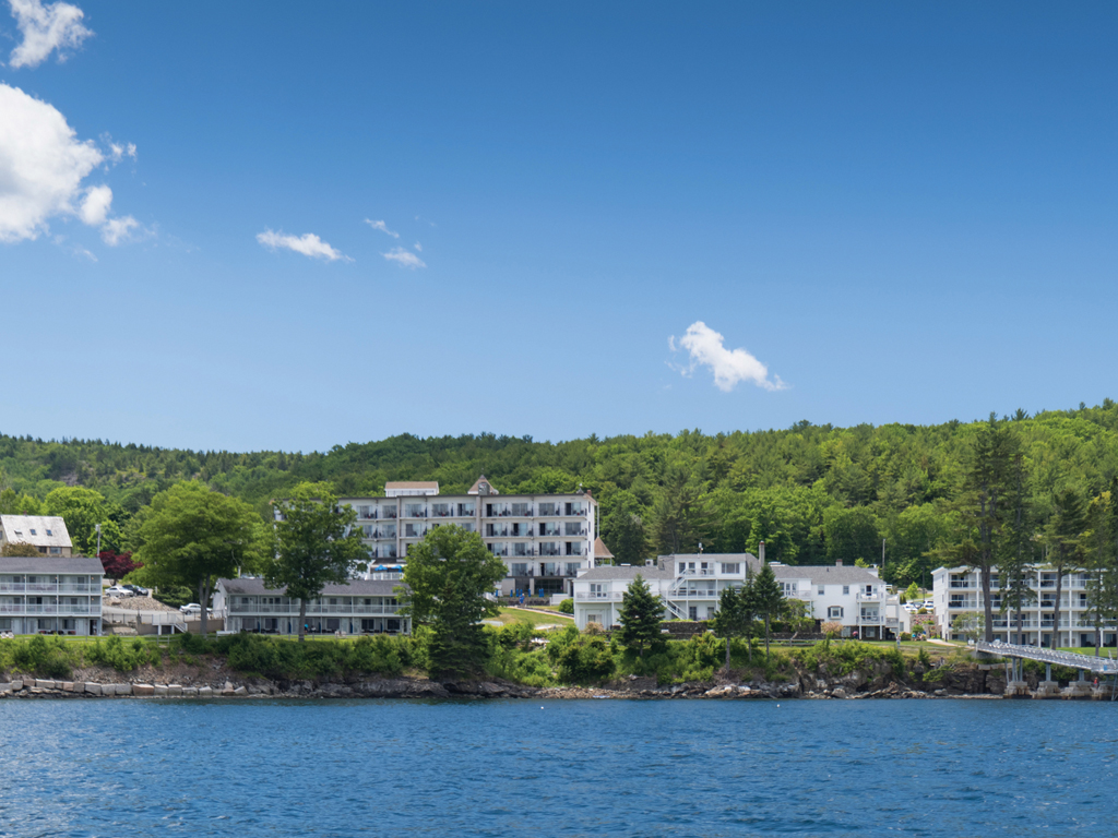 Photo of the Atlantic Oceanside hotel in Bar Harbor Maine.